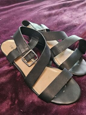 torrid Black Crisscross Buckle Sandals